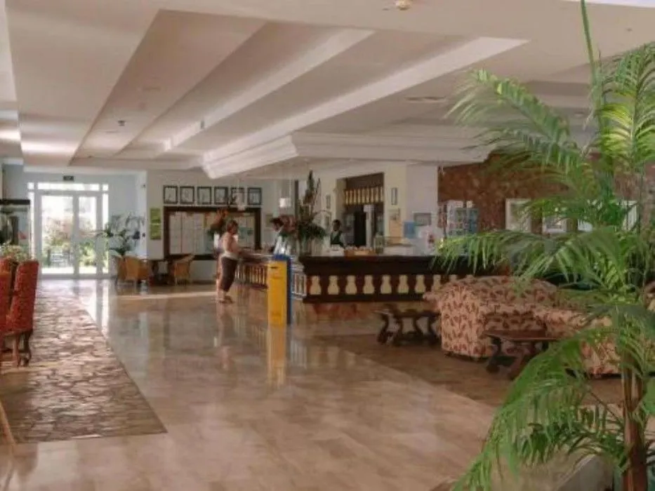 Protur Monte Safari Otel Cala Millor